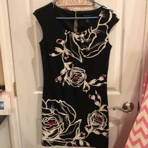 NWOT White House black market floral dress
